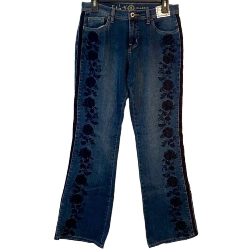 Ethyl Vintage Embroidered Bootcut Jeans NWT size 30